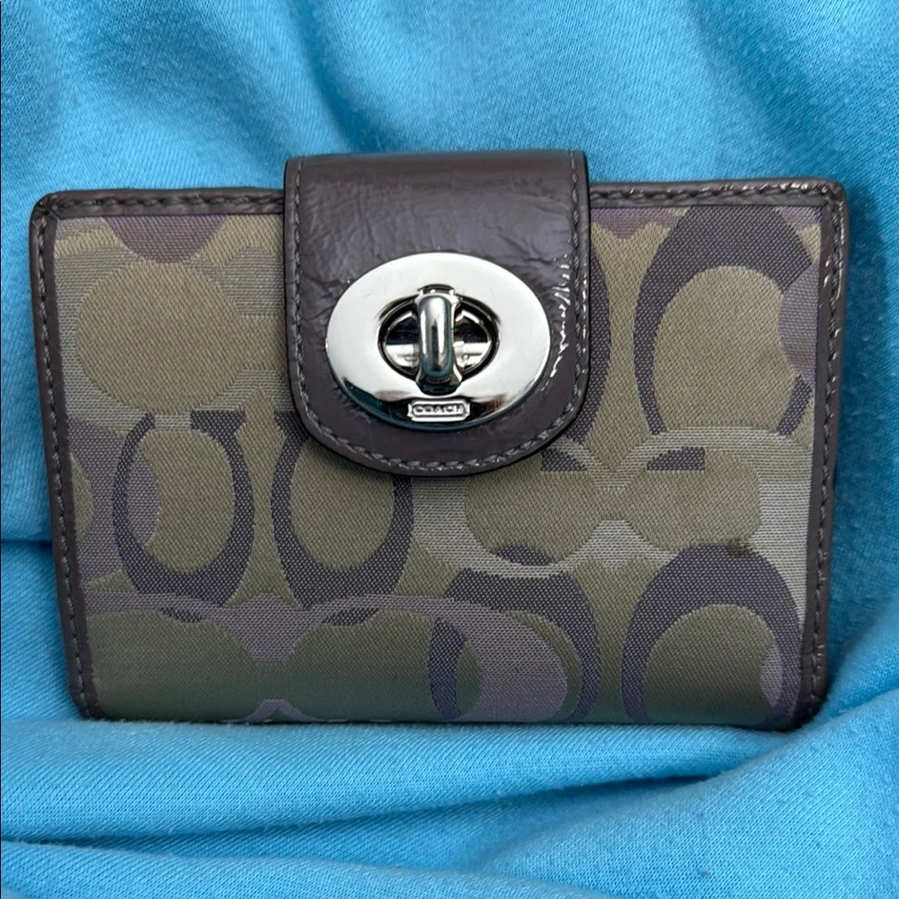 Coach Signature Canvas Wallet b/o - Picture 1 of 3